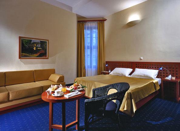 Domina Inn Fiesta - Budapest Værelse billede